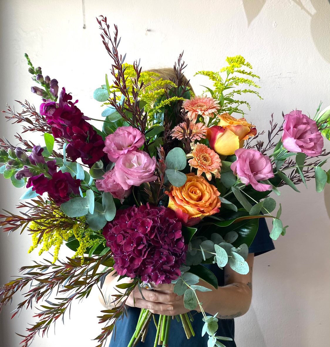 Flower Arrangements | Hello Petal Flowers